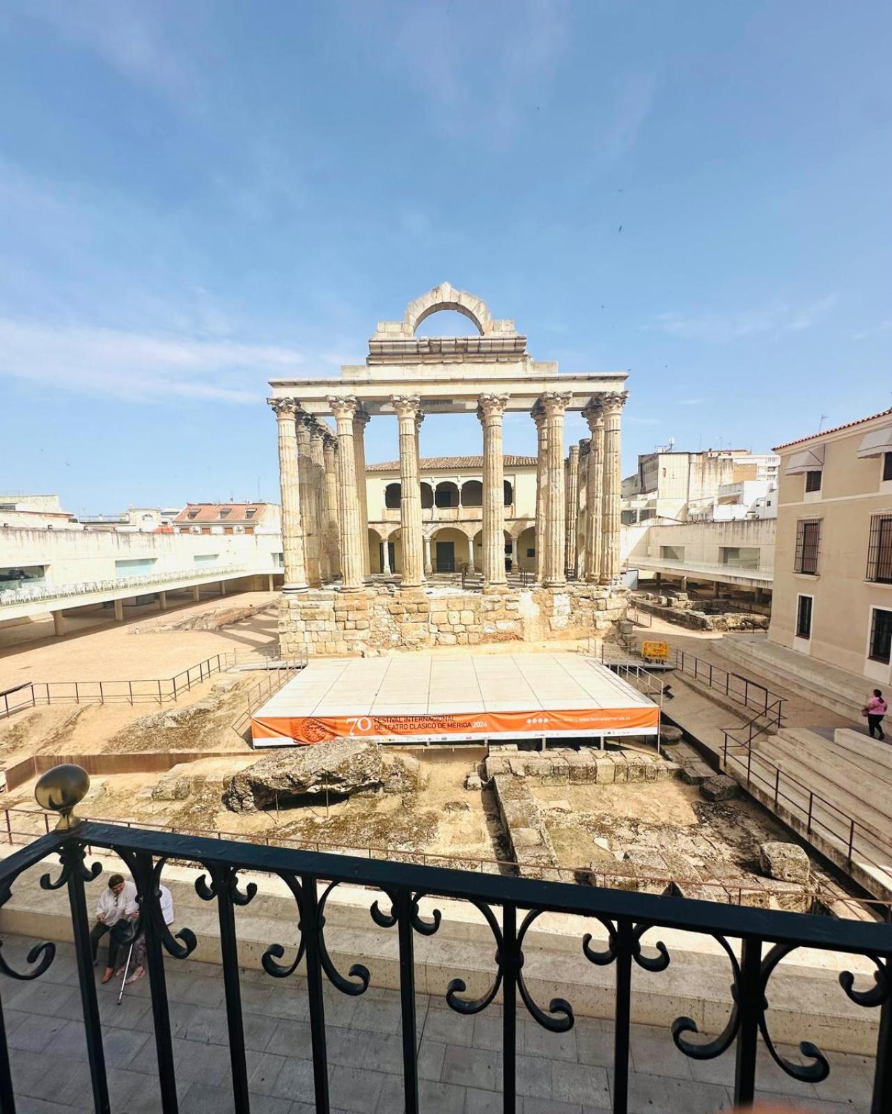 Apartamentos Templo Diana -Vistas Historicas- Mérida Luaran gambar